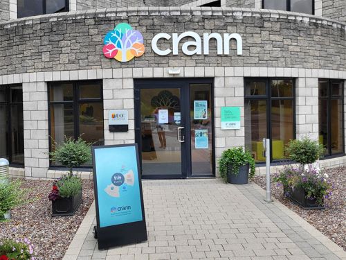 digital signage screen large monitor